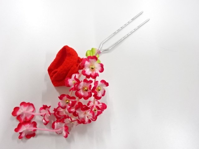 JAPANESE KIMONO / ANTIQUE CHIRIMEN-ZAIKU HAIR ACCESSORY